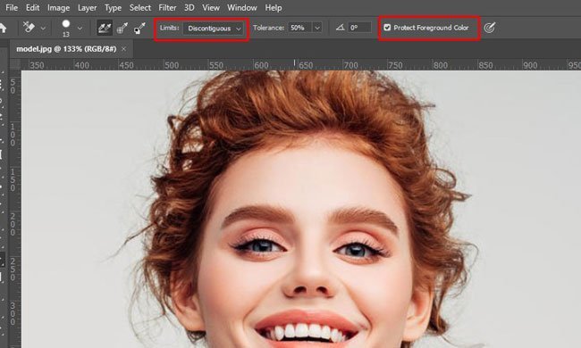 background-eraser-discontiguous-settings Photoshop Background Eraser settings showing Discontiguous limits and Protect Foreground Color enabled.